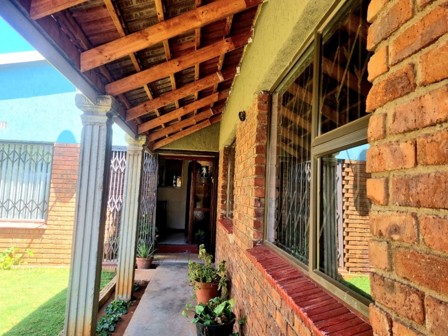 3 Bedroom Property for Sale in Floors Northern Cape